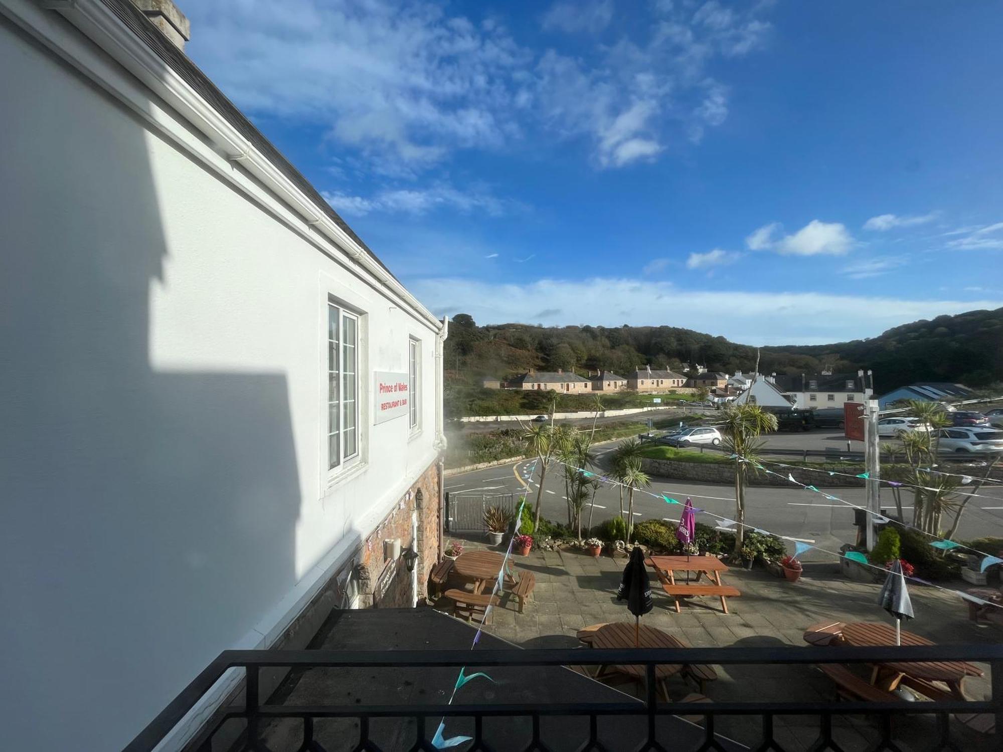 The Prince Of Wales Hotel St Ouen's Exterior foto